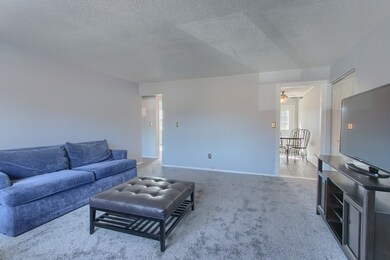 139 Litchfield Pines Dr unit A, Leominster, MA 01453 - photo 2
