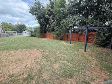 9031 Craigmont Rd SW, Huntsville, AL 35802 - photo 3