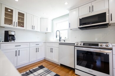 104 W Union St, Ashland, MA 01721 - photo 6