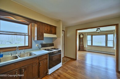 624 George Place, Bushkill, PA 18324 - photo 6