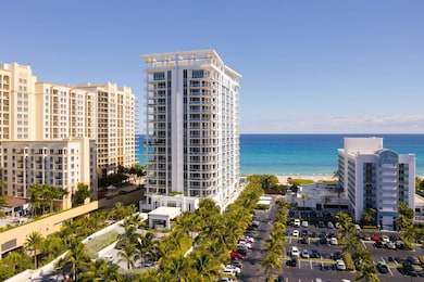 VistaBlue unit 6 D, West Palm Beach, FL 33404 - photo 2