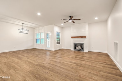 110 Thomas Meadows WS-7