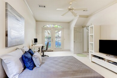 1711 Welch St, Houston, TX 77006 - photo 5