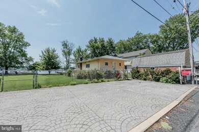 80 Kingston Park Ln, Middle River, MD 21220 - photo 3