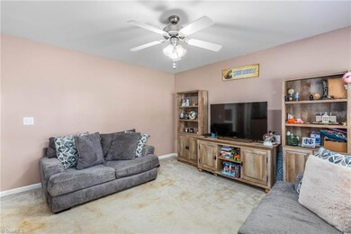 1170 Sterling Pointe Dr, King, NC 27021 - photo 5