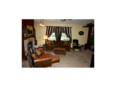 Sunken Family Room * Wood Burning Fireplace