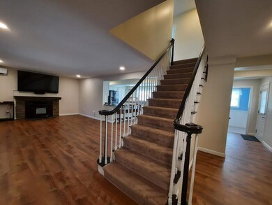 402 Massachusetts Ave, Millinocket, ME 04462 - photo 6