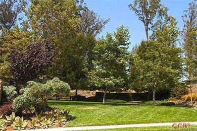 Property sits adjacent to a quant park.