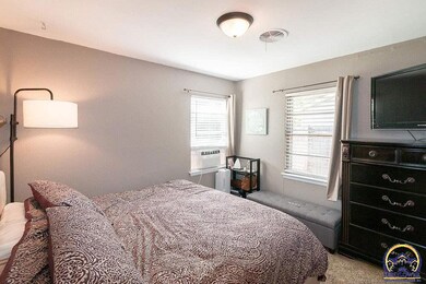 2505 SW Shunga Dr, Topeka, KS 66611 - photo 7