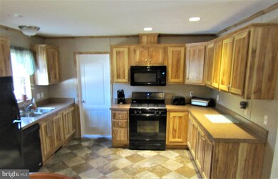 33 Patuxent Mobile Estate, Lothian, MD 20711 - photo 2