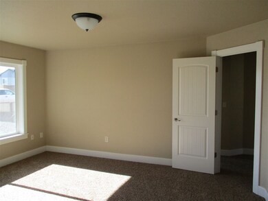 620 Husker St, Winnemucca, NV 89445 - photo 3