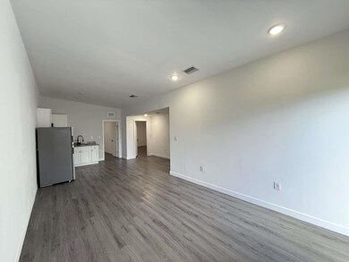 409 NW 4th Ave unit B, Hallandale Beach, FL 33009 - photo 4