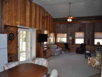 34998 Crystal Rd, Strawberry Point, IA 52076 - photo 6