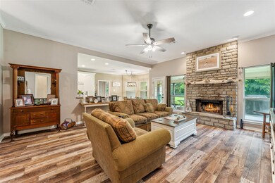 3207 Walnut Creek Pkwy, Granbury, TX 76049 - photo 4