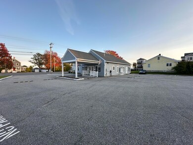 1072 Post Rd unit 103, Wells, ME 04090 - photo 2