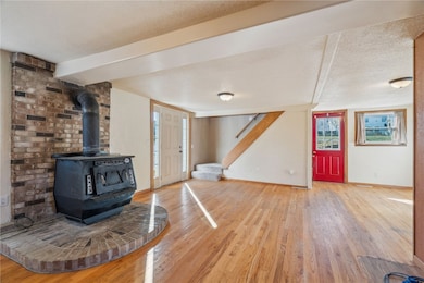 111 N Monroe St, Mechanicsville, IA 52306 - photo 4