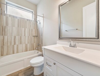 1923 Hickory St, Tomball, TX 77375 - photo 4