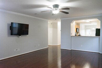 10307 Southover Ct, Houston, TX 77075 - photo 5