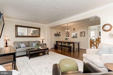 955 Chestnut Manor Ct, Chestnut Hill Cove, MD 21226 - photo 4