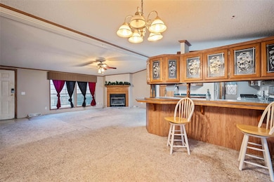 5211 S 70th Ave E, Newton, IA 50208 - photo 7