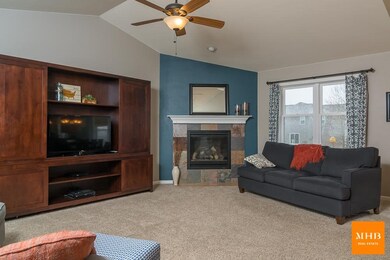 865 Sumac St, Oregon, WI 53575 - photo 4