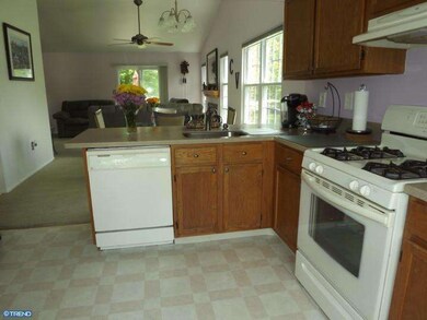 49 Beacon Place, Trenton, NJ 08691 - photo 2