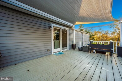 201 Wintergreen Ln, Brunswick, MD 21716 - photo 5