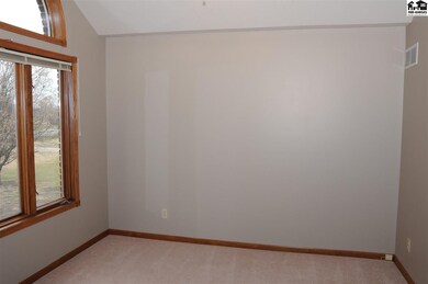1805 S Maxwell St, McPherson, KS 67460 - photo 4