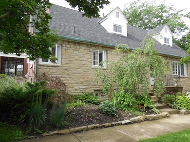 710 S Cassingham Rd, Columbus, OH 43209 - photo 2