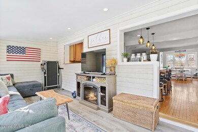 37 Harold St, Cos Cob, CT 06807 - photo 3