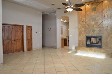 6334 Red Rock Dr, Farmington, NM 87402 - photo 2