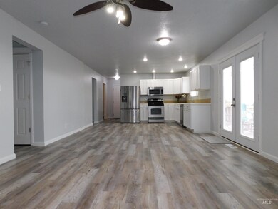 3072 Purdom Ln, Homedale, ID 83628 - photo 3