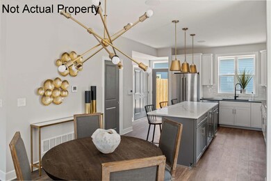 1217 Cromartie Ln, Columbus, OH 43201 - photo 5