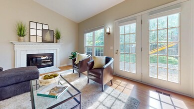 2780SilverSpring-04