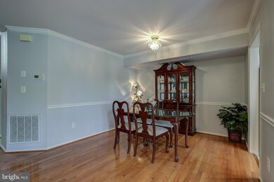 20028 Gateshead Cir, Germantown, MD 20876 - photo 6