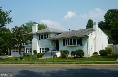 1015 Country Club Dr NE, Vienna, VA 22180 - photo 4