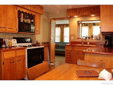 147 Schenck St, North Tonawanda, NY 14120 - photo 5