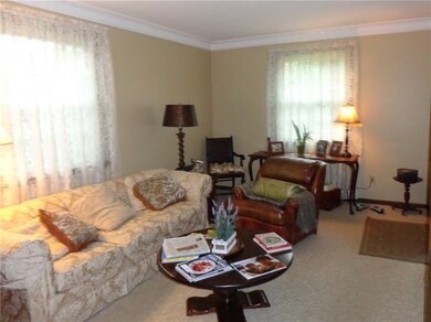 Living Room off Front Door Entrance.