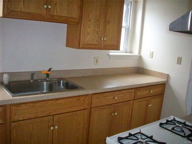 324 E Market St unit 1st Floor, Bethlehem, PA 18018 - photo 4