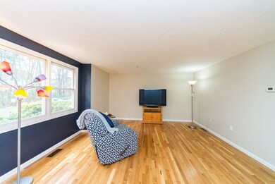 54 Pinecrest Village unit 54, Hopkinton, MA 01748 - photo 6