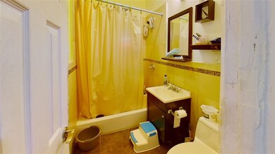 118 Corbin Ave unit 204, Jersey City, NJ 07306 - photo 6