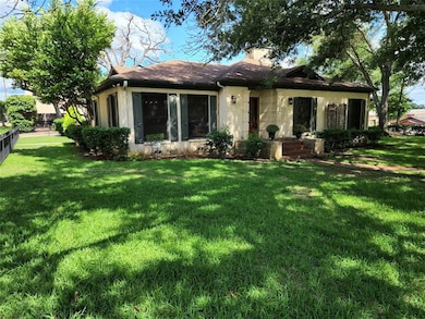 2000 S College Ave, Tyler, TX 75701 - photo 3