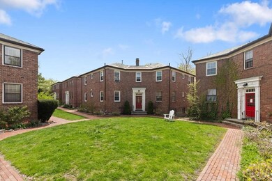 5 Garden Ct unit 2, Cambridge, MA 02138 - photo 2