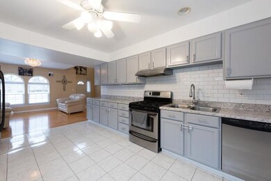 1521 N Mcaree Rd, Waukegan, IL 60085 - photo 3