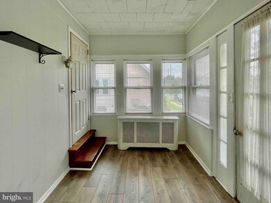 22 W Linden Ave, Collingswood, NJ 08108 - photo 3