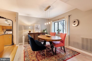 1670 Parkcrest Cir unit 3B/300, Reston, VA 20190 - photo 6