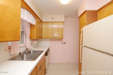 1635 Fuller Ave NE, Grand Rapids, MI 49505 - photo 4