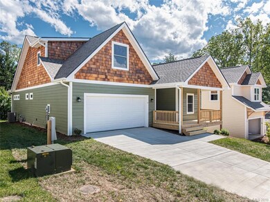 9 Woodbridge Park Dr unit 3, Asheville, NC 28803 - photo 2