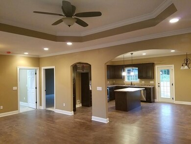 242 Creekwood Ln, Manchester, TN 37355 - photo 6