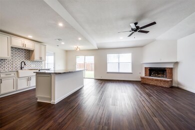 3321 Bent Creek Dr, Denton, TX 76210 - photo 6